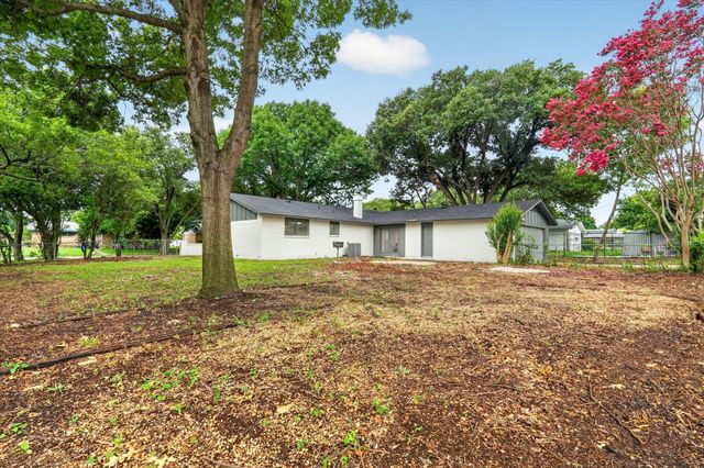 439 Candlelight Avenue, Duncanville, TX 75137