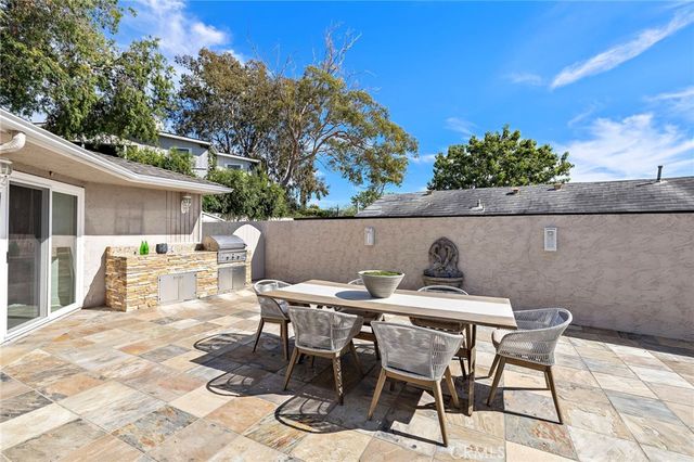 1651 Thurston Dr, Laguna Beach, CA 92651