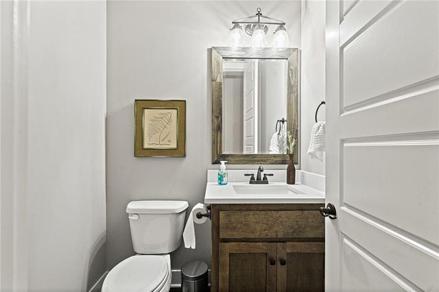 25012 W 89th Street, Lenexa, KS 66227