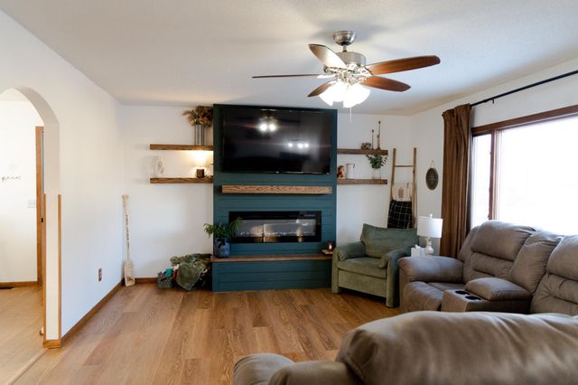 818 S 10th Street, Lake City, MN 55041