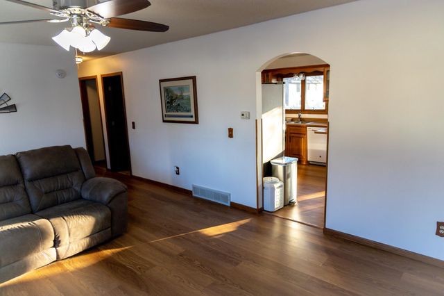 818 S 10th Street, Lake City, MN 55041