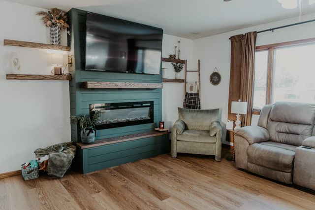 818 S 10th Street, Lake City, MN 55041