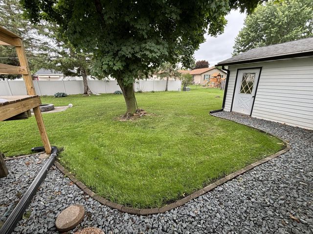 818 S 10th Street, Lake City, MN 55041