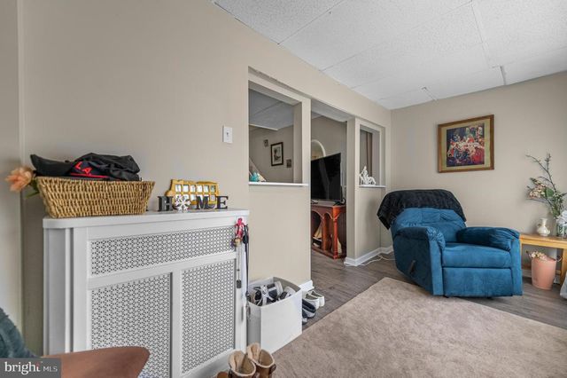 538 CLIFTON AVE, Darby, PA 19023