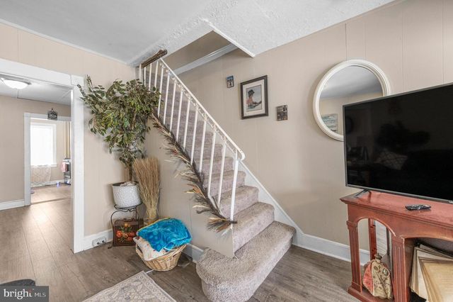 538 CLIFTON AVE, Darby, PA 19023