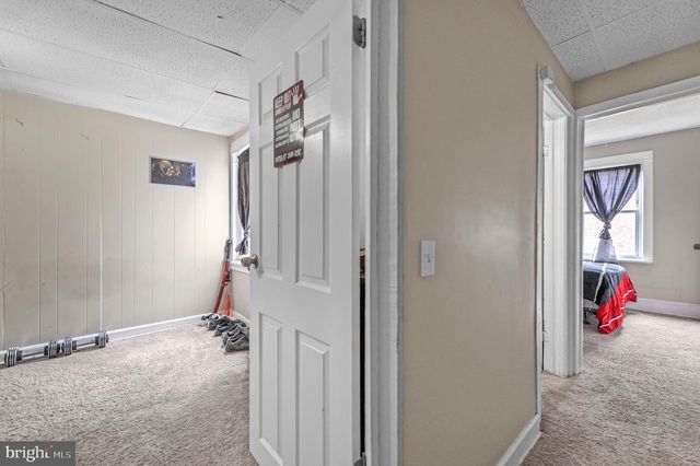 538 CLIFTON AVE, Darby, PA 19023