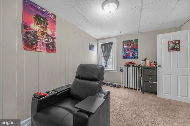 538 CLIFTON AVE, Darby, PA 19023