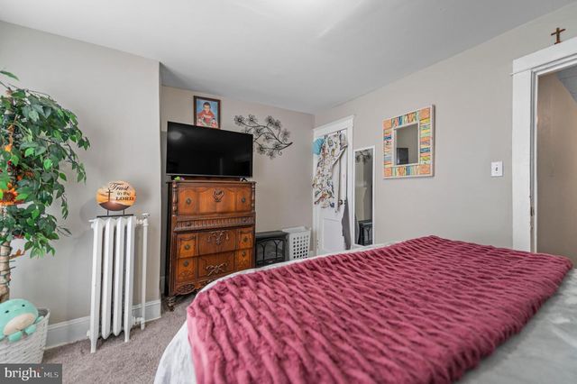 538 CLIFTON AVE, Darby, PA 19023