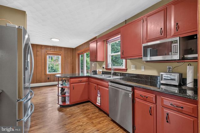4741 BROADWAY ST, Harrisburg, PA 17111
