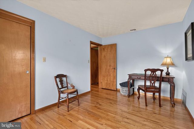 4741 BROADWAY ST, Harrisburg, PA 17111