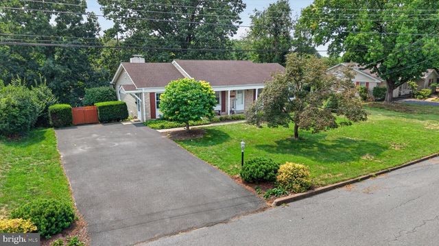 4741 BROADWAY ST, Harrisburg, PA 17111