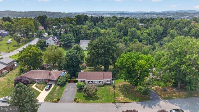 4741 BROADWAY ST, Harrisburg, PA 17111