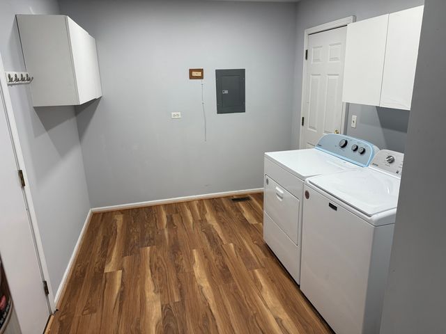 2231 Wentworth Court, Naperville, IL 60565