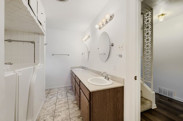 3912 Plantation Drive, Benbrook, TX 76116