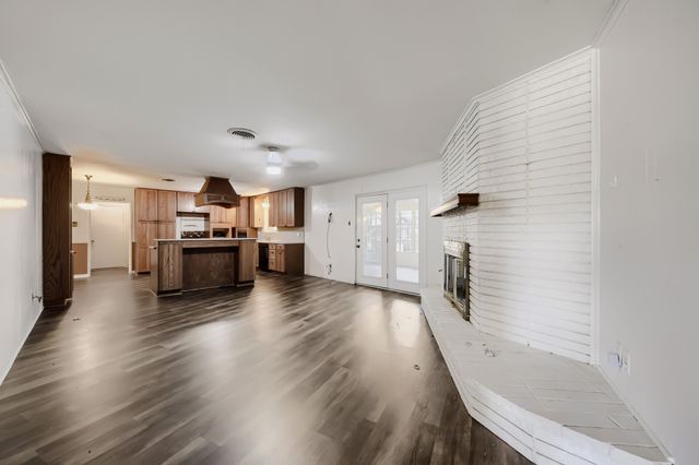 3912 Plantation Drive, Benbrook, TX 76116