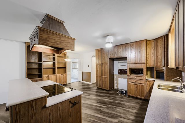 3912 Plantation Drive, Benbrook, TX 76116