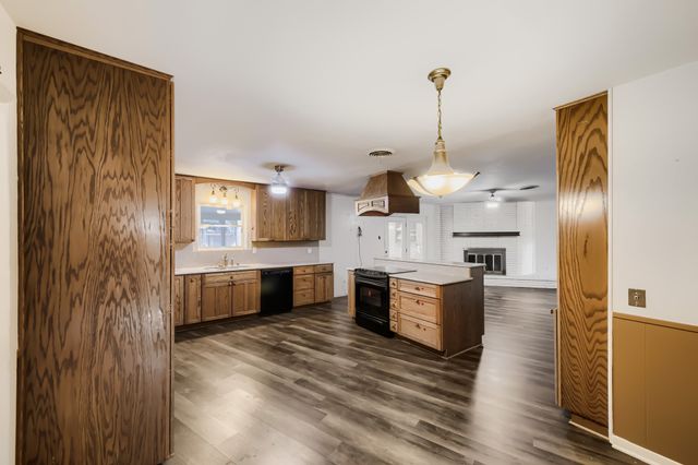 3912 Plantation Drive, Benbrook, TX 76116