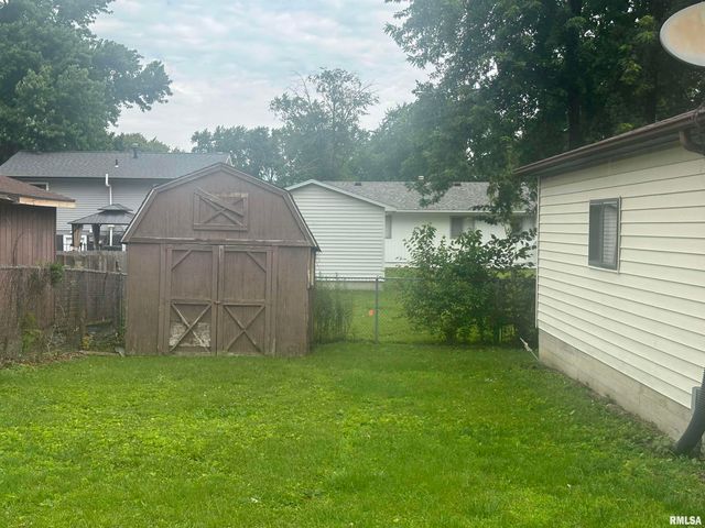 2325 Sutherland Road, Springfield, IL 62702