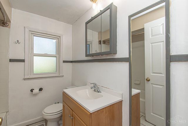 1058 Hale Avenue, Kettering, OH 45419
