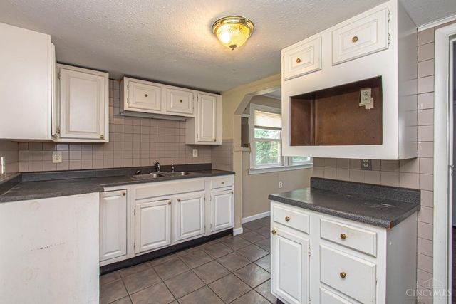 1058 Hale Avenue, Kettering, OH 45419