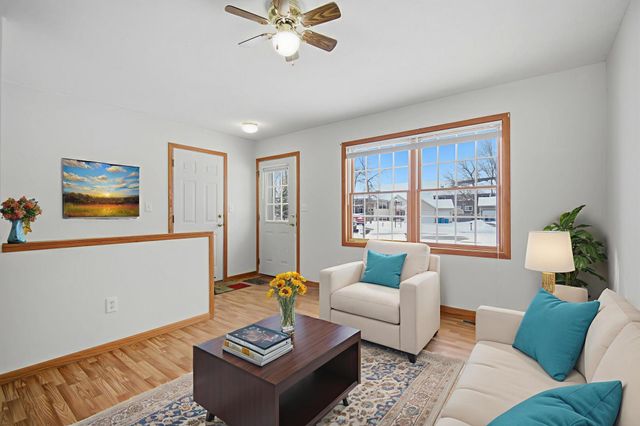 323 Mower Place, Owatonna, MN 55060