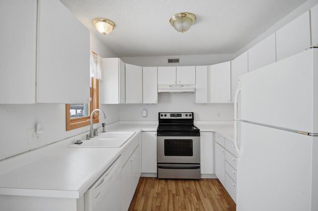 323 Mower Place, Owatonna, MN 55060