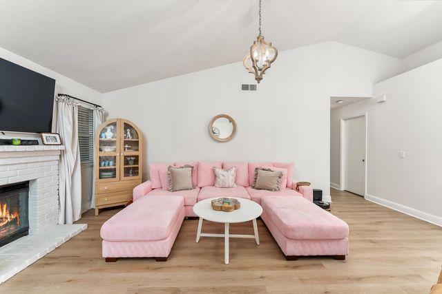 5710 River Run Cir, Rocklin, CA 95765