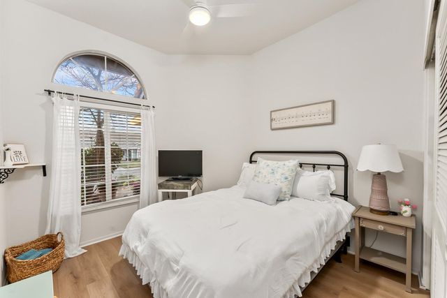 5710 River Run Cir, Rocklin, CA 95765