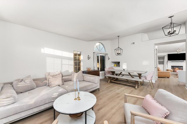 5710 River Run Cir, Rocklin, CA 95765