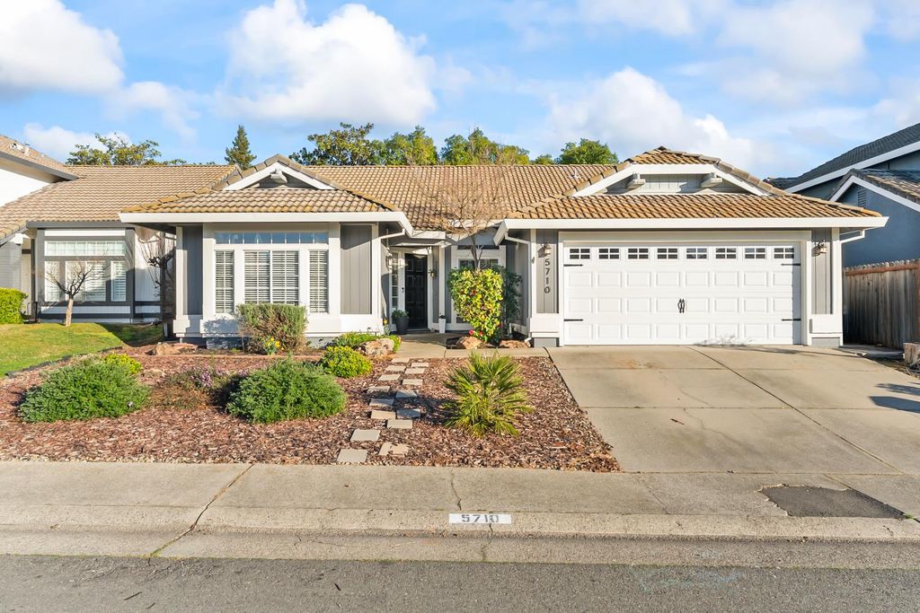 5710 River Run Cir, Rocklin, CA 95765