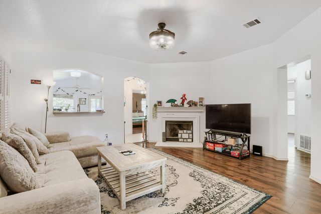 15331 Sweet Caddies DR, Pflugerville, TX 78660