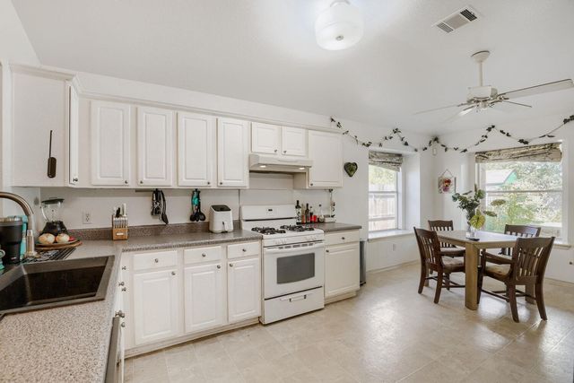 15331 Sweet Caddies DR, Pflugerville, TX 78660
