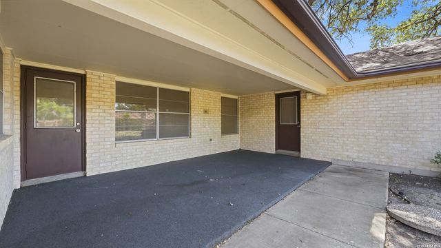 402 TIDECREST DR, Windcrest, TX 78239