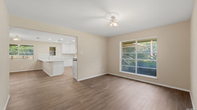 402 TIDECREST DR, Windcrest, TX 78239