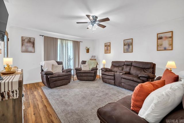 11 Eugenia Street, Morrilton, AR 72110
