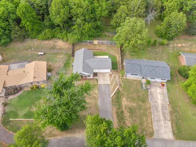 11 Eugenia Street, Morrilton, AR 72110