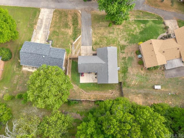 11 Eugenia Street, Morrilton, AR 72110