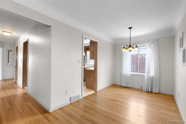 9929 Carter Avenue, Allen Park, MI 48101