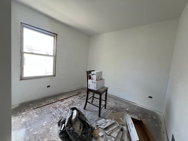 630 S 18th Avenue, Maywood, IL 60153