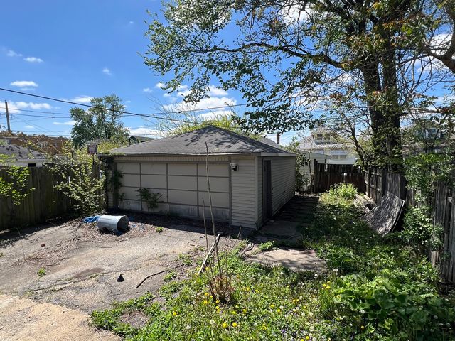 630 S 18th Avenue, Maywood, IL 60153