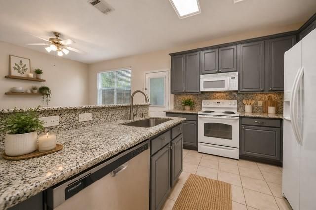 483 Folk Crest Lane, Dickinson, TX 77539