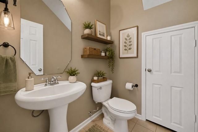 483 Folk Crest Lane, Dickinson, TX 77539