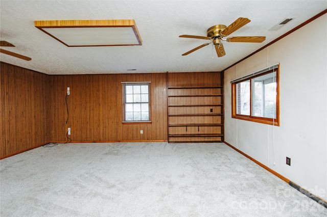 205 Bond Street, Marion, NC 28752