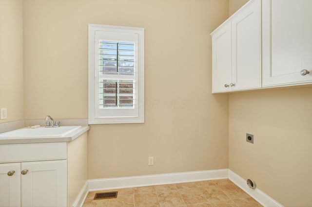 5759 CRIGHTON Drive, Dublin, OH 43016