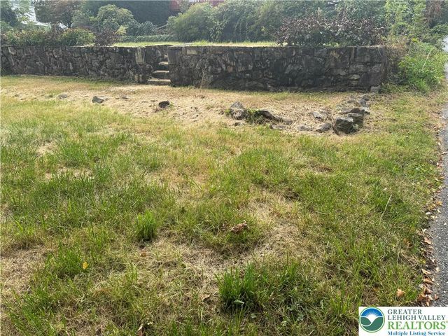 114 South Saint Elmo Street, Allentown City, PA 18104