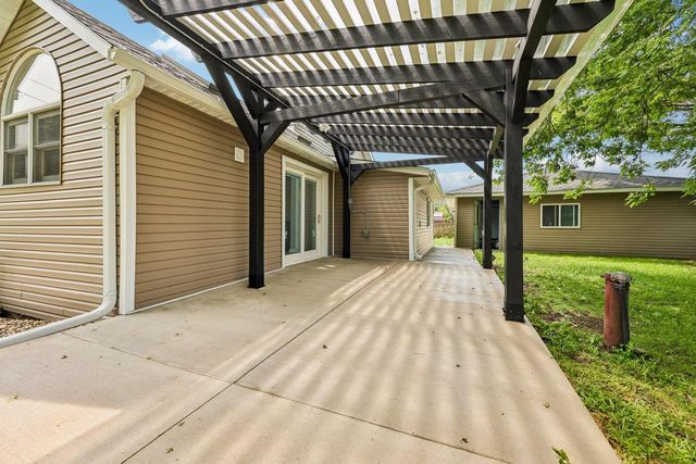 W6146 State Line ROAD, Walworth, WI 53184