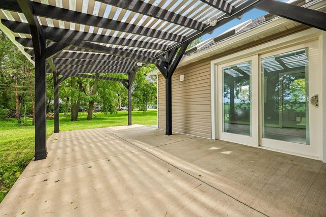 W6146 State Line ROAD, Walworth, WI 53184