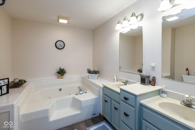 909 N Shore Boulevard, Franklin, IN 46131