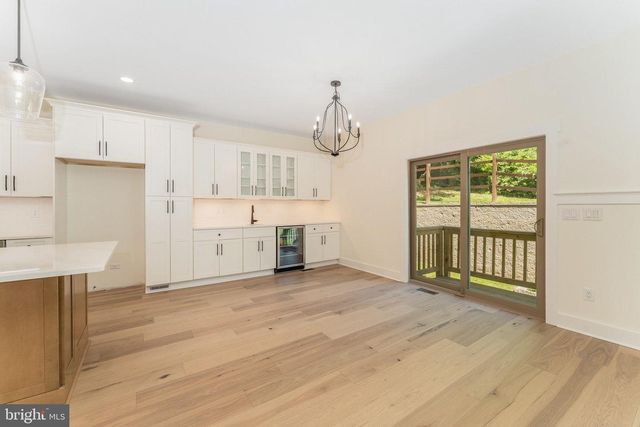 8 CHURCH STREET, Stockton, NJ 08559