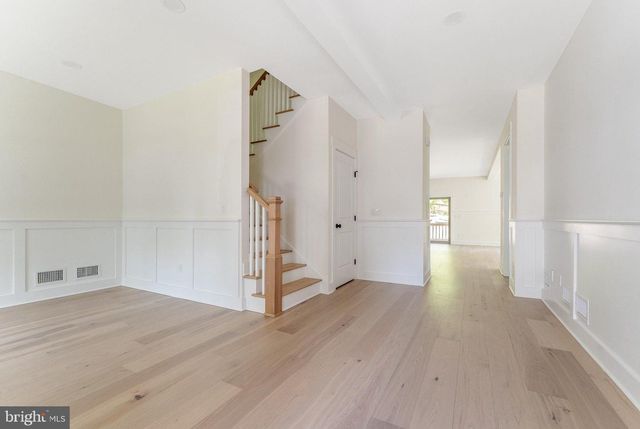 8 CHURCH STREET, Stockton, NJ 08559